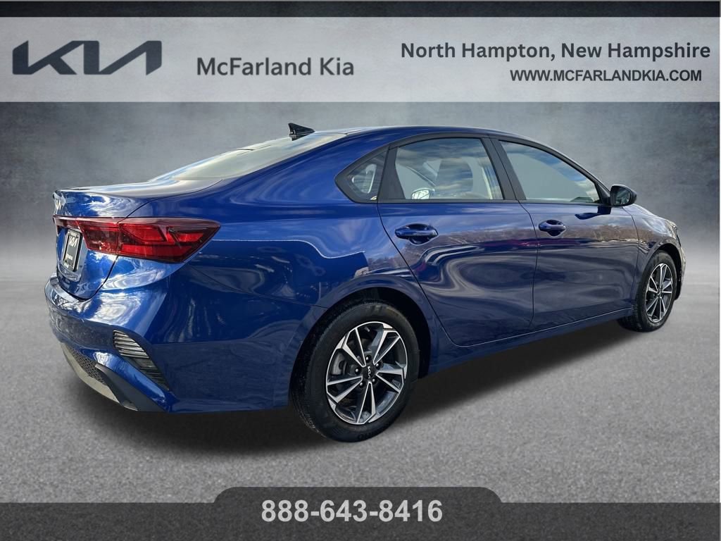 Used 2023 Kia Forte LXS image 7