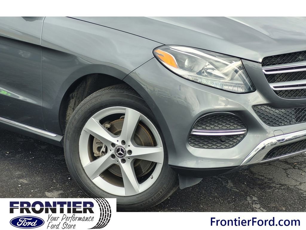 Used 2019 Mercedes-Benz GLE 400 4MATIC image 4
