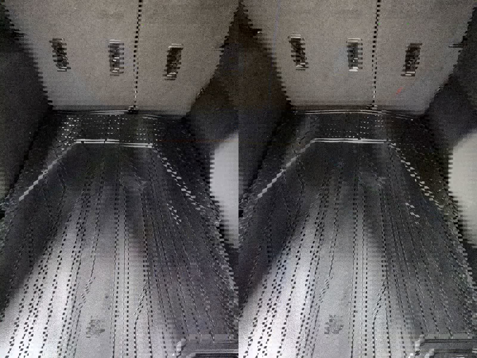 Used 2021 Chevrolet Equinox Premier w/ LPO, Floor Liner Package image 34