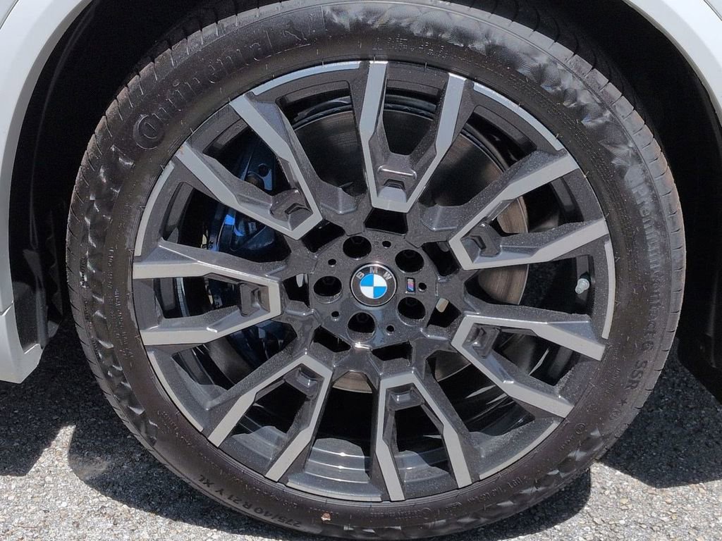 New 2026 BMW X5 xDrive50e w/ M Sport Package AWD/4WD image 11