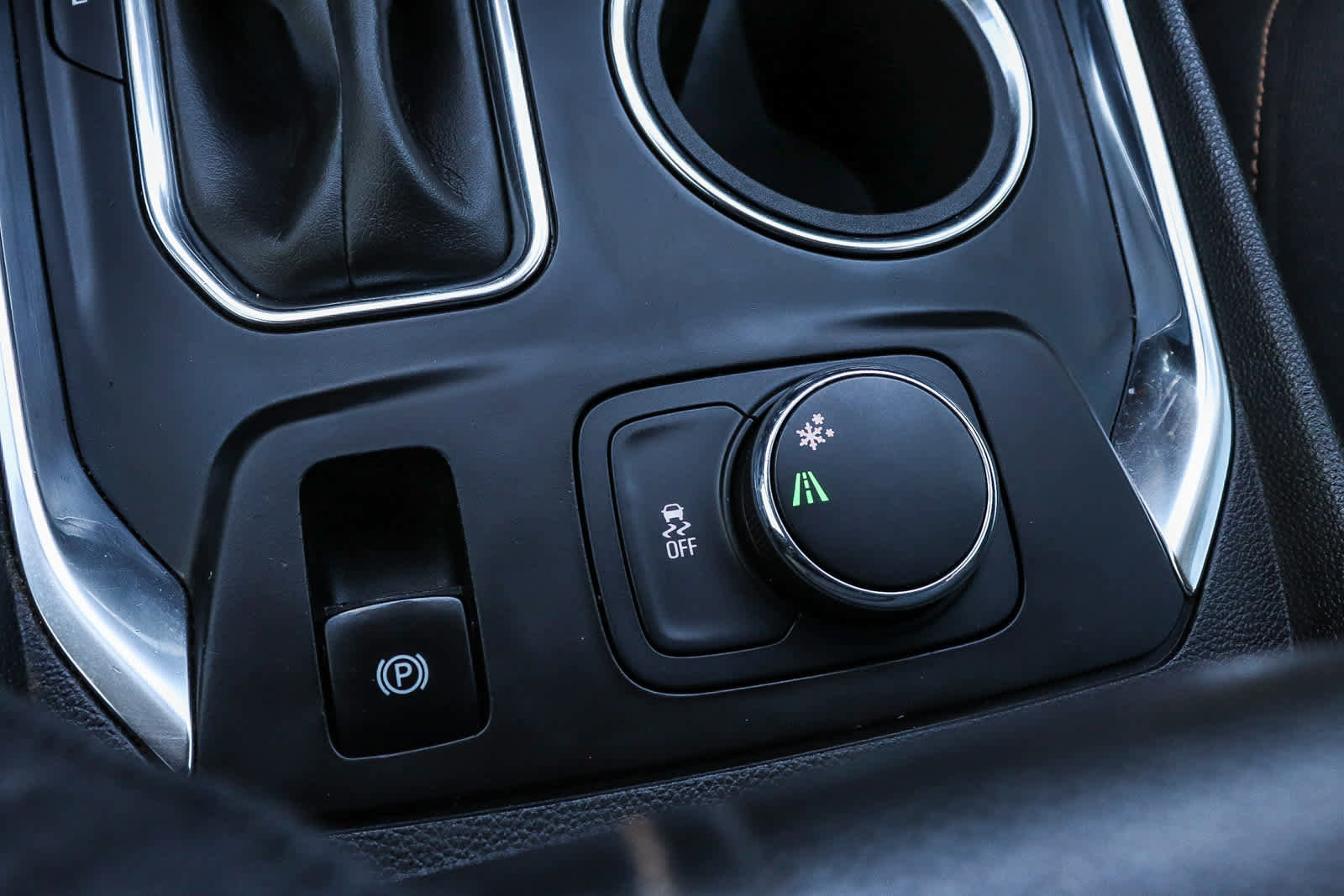 Used 2021 Chevrolet Traverse LT image 27