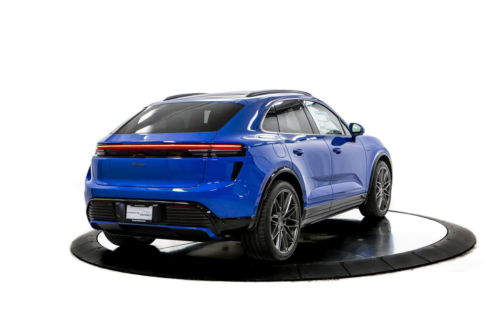 New 2026 Porsche Macan Turbo Electric AWD/4WD image 7