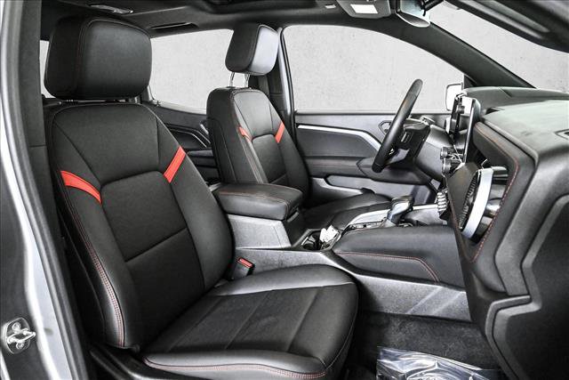 Used 2023 Chevrolet Colorado Z71 w/ Z71 Convenience Package 2 image 21