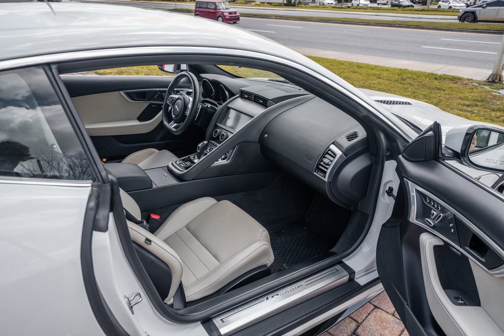 Used 2020 Jaguar F-TYPE R-Dynamic image 34