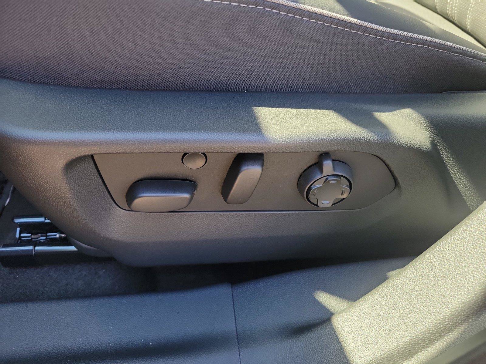 New 2026 Buick Envision Avenir AWD/4WD image 17