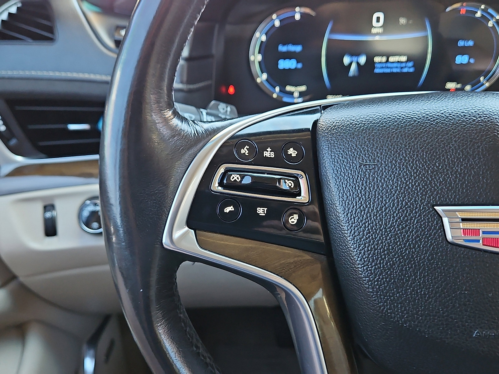 Used 2020 Cadillac Escalade Luxury image 19