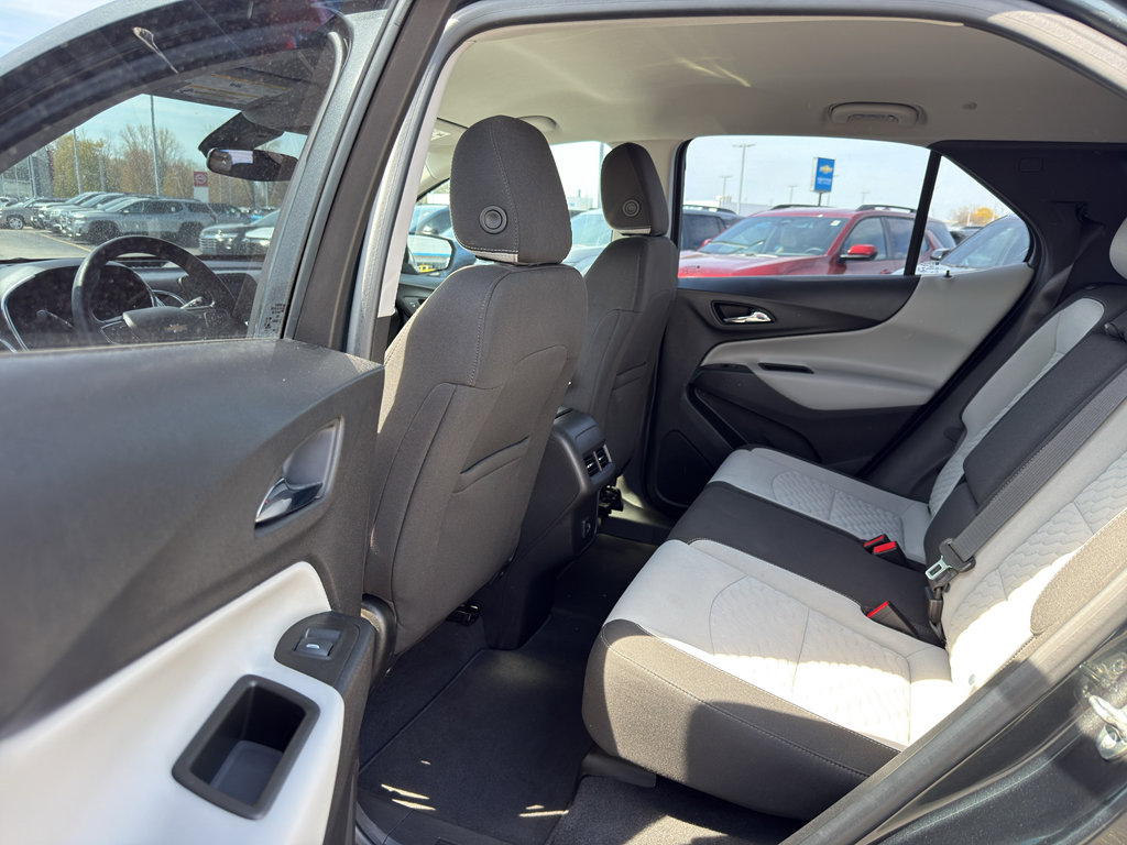 Used 2020 Chevrolet Equinox LS FWD image 28