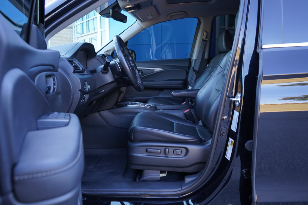 Used 2023 Honda Ridgeline RTL-E image 13