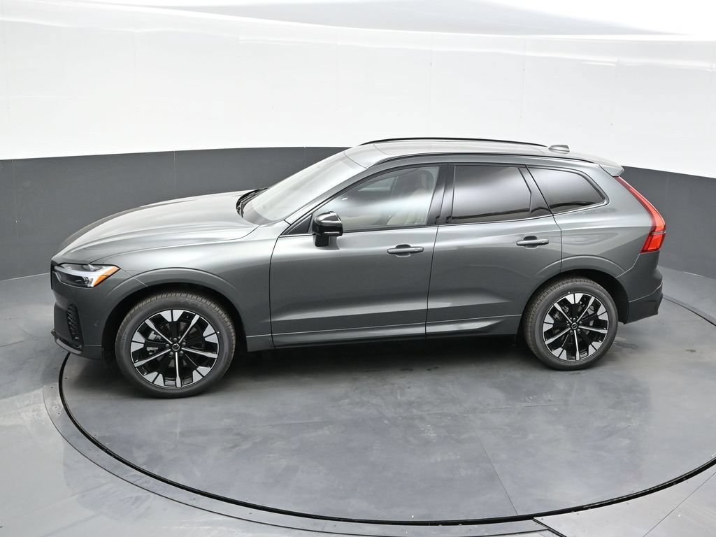 New 2026 Volvo XC60 B5 Plus w/ Climate Package AWD/4WD image 31