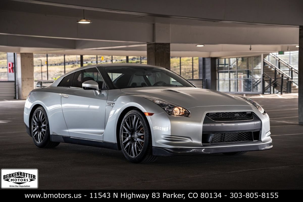 Used 2009 Nissan GT-R Premium AWD/4WD image 10