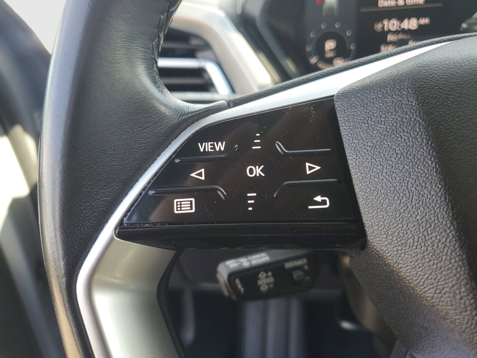 Used 2024 Audi Q4 e-tron Prestige AWD/4WD image 30