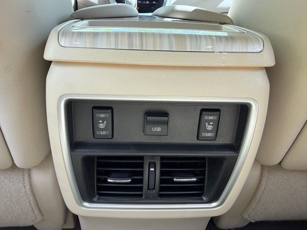 Used 2017 Nissan Murano Platinum image 12