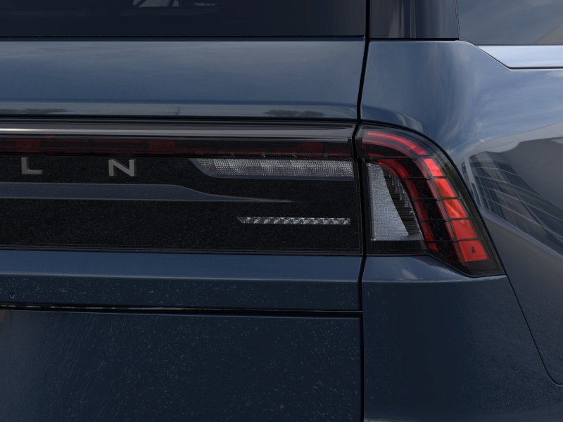 New 2026 Lincoln Navigator Premiere AWD/4WD image 21