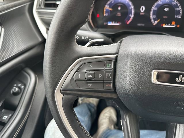 Used 2023 Jeep Grand Cherokee Laredo image 57