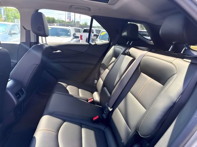 Used 2024 Chevrolet Equinox Premier AWD/4WD image 17