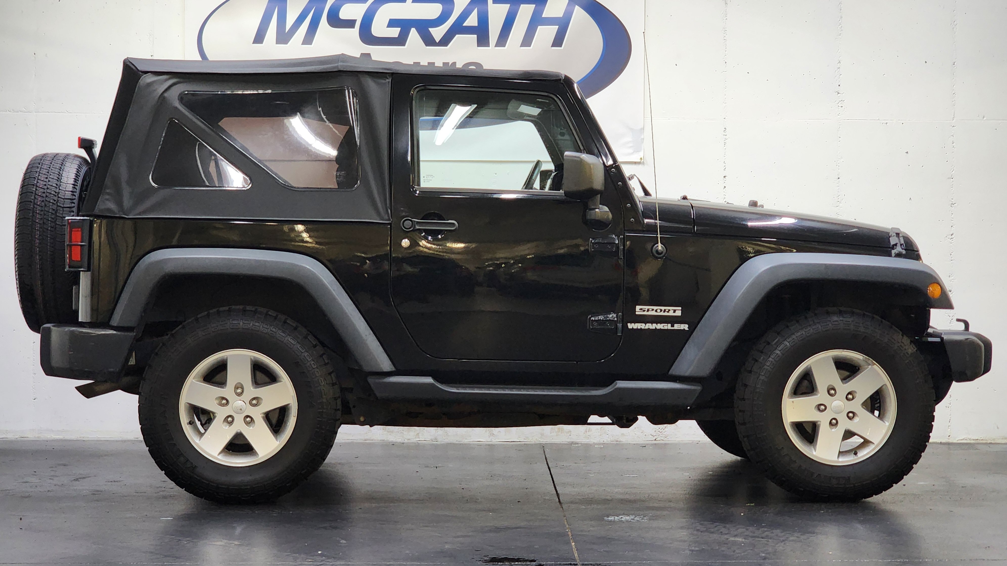 Used 2013 Jeep Wrangler Sport AWD/4WD image 3