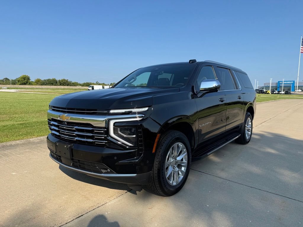 Used 2026 Chevrolet Suburban Premier w/ Sun And Tow Package AWD/4WD image 10