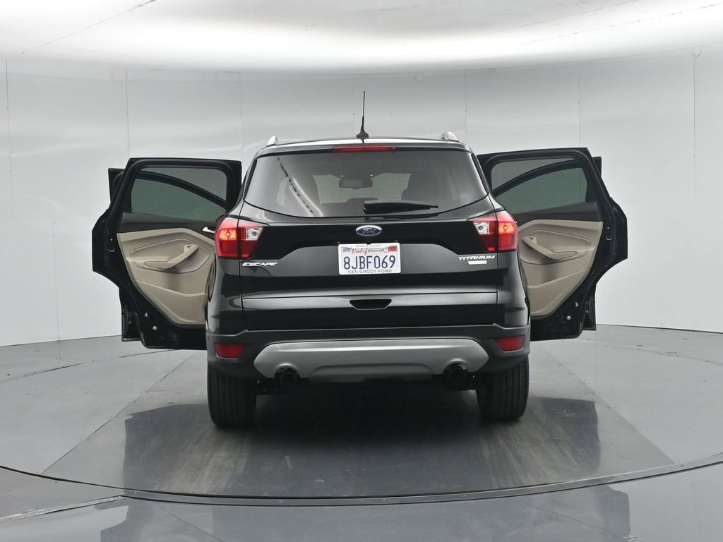 Certified 2019 Ford Escape Titanium image 36