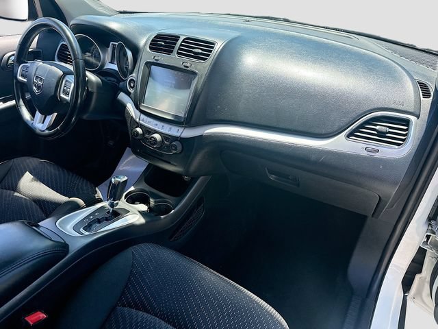 Used 2019 Dodge Journey SE FWD image 28