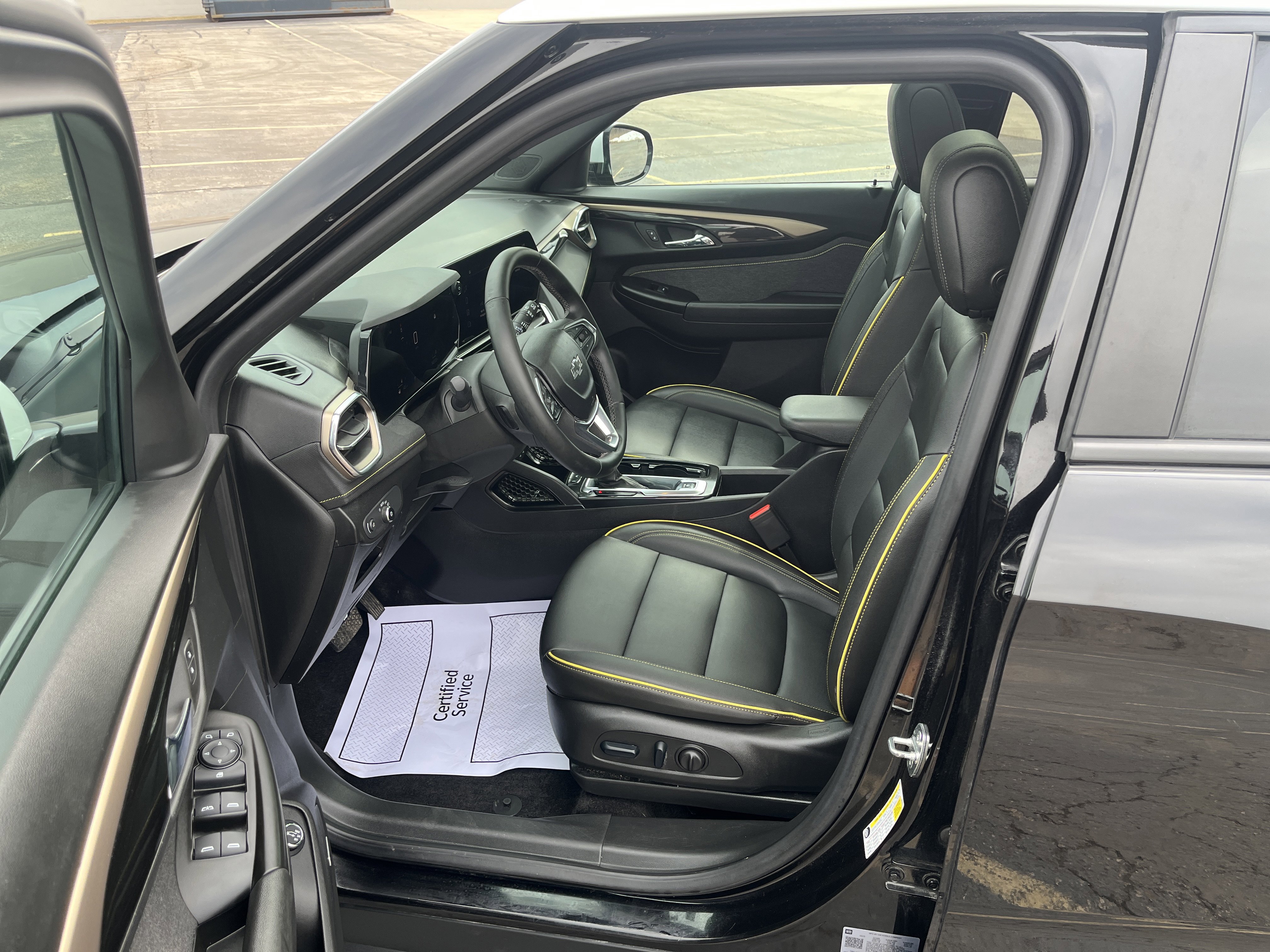 Used 2024 Chevrolet TrailBlazer ACTIV w/ Convenience Package image 9