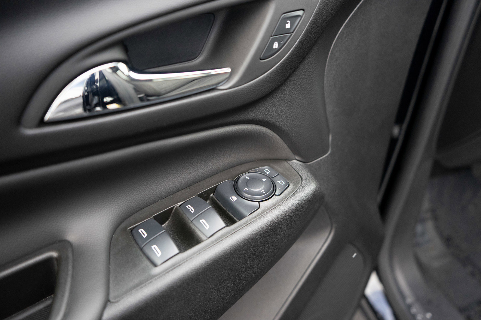 Used 2024 Chevrolet Equinox LT image 15