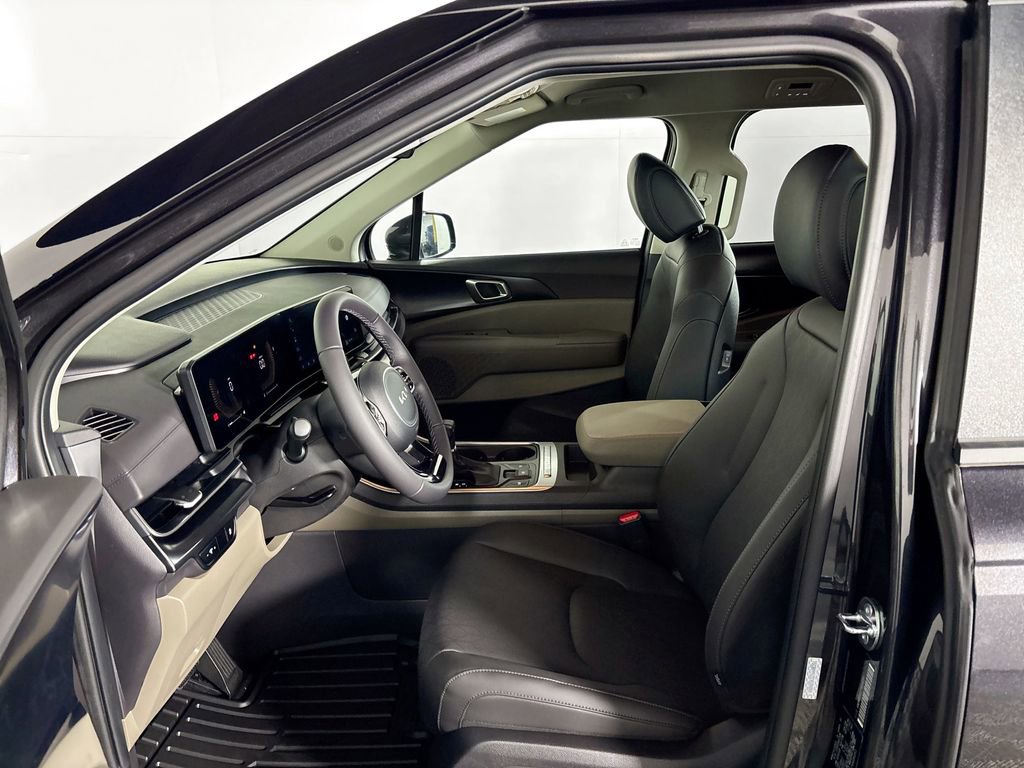New 2026 Kia Carnival FWD image 11