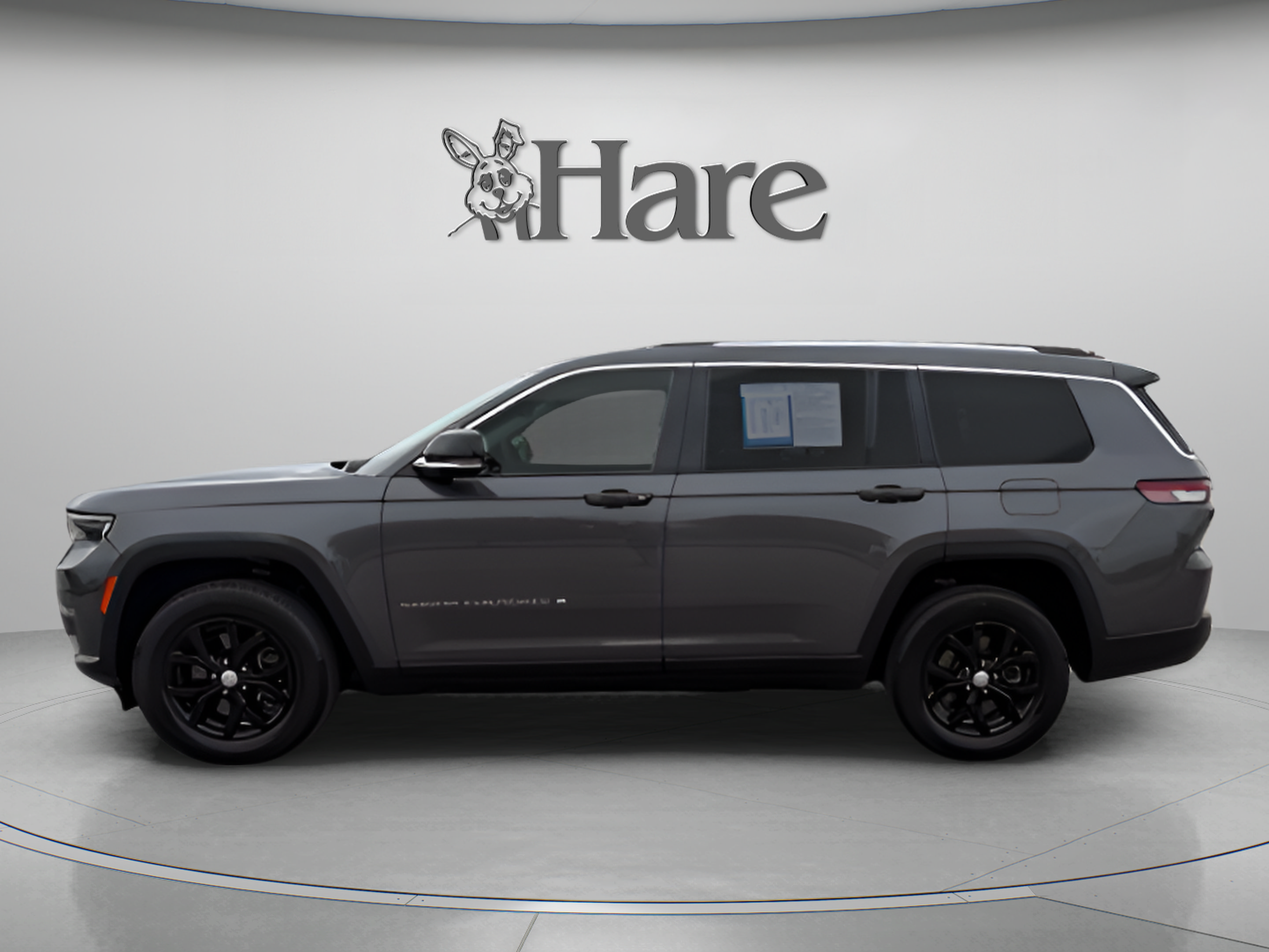 Used 2023 Jeep Grand Cherokee L Limited AWD/4WD image 2