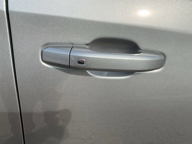 Used 2023 Chevrolet Silverado 1500 LT image 17