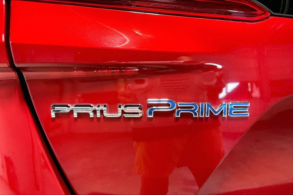 Used 2018 Toyota Prius Prime Advanced FWD image 35