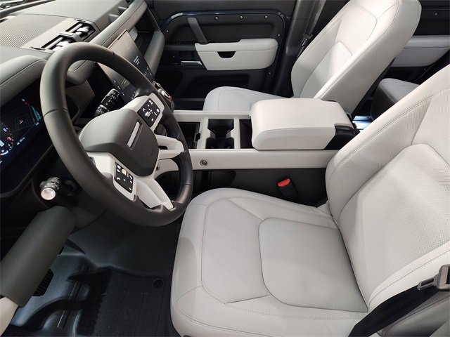 Used 2026 Land Rover Defender 110 S image 13