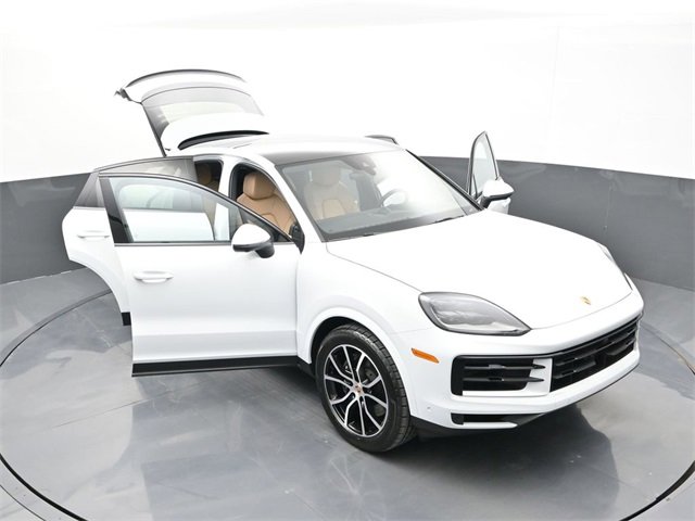 New 2026 Porsche Cayenne Coupe image 31