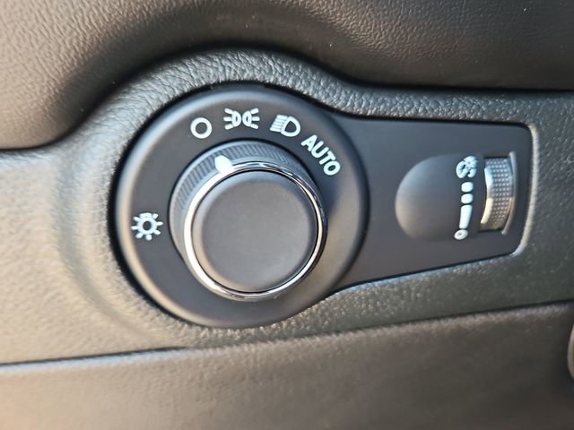 Used 2024 Dodge Durango GT image 17