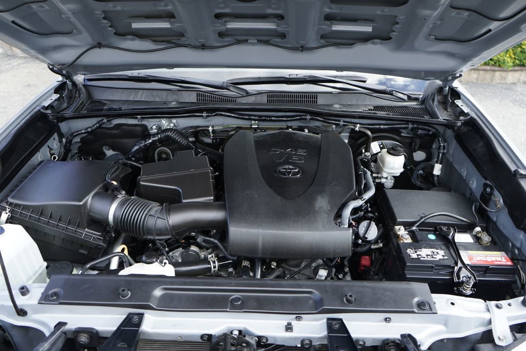 Used 2021 Toyota Tacoma TRD Sport image 11