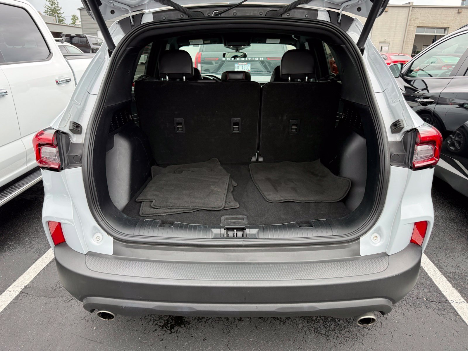 Used 2024 Ford Escape ST-Line w/ Tech Pack #1 AWD/4WD image 33