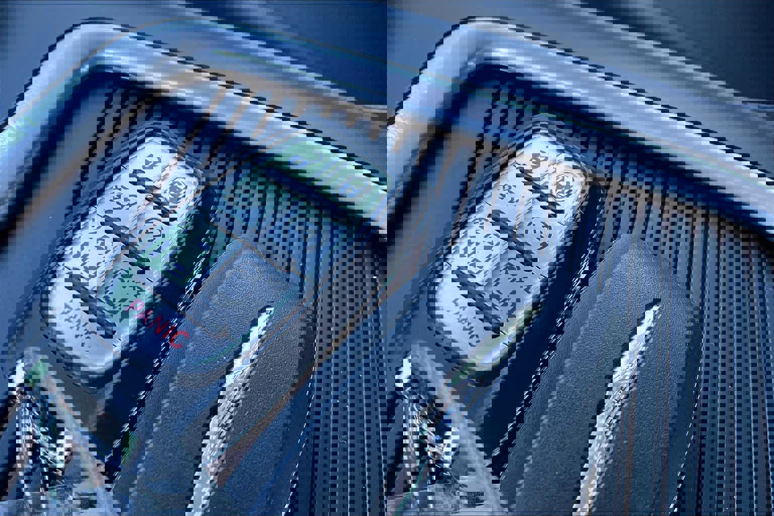 Used 2023 Chrysler Pacifica Touring-L image 14