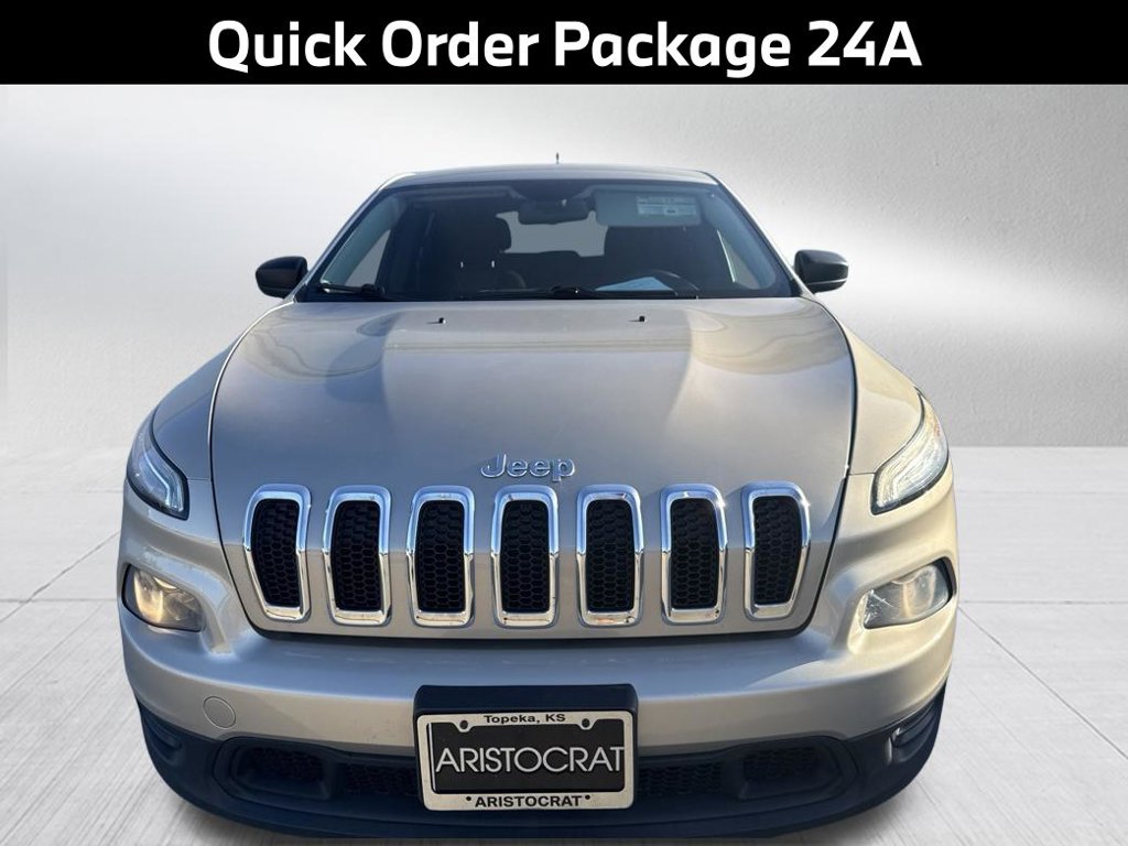 Used 2014 Jeep Cherokee Sport AWD/4WD image 3