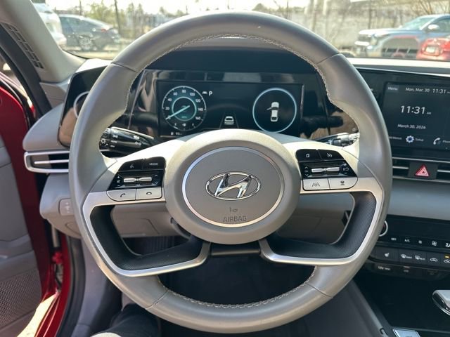 Certified 2021 Hyundai Elantra SEL w/ Convenience Package image 17