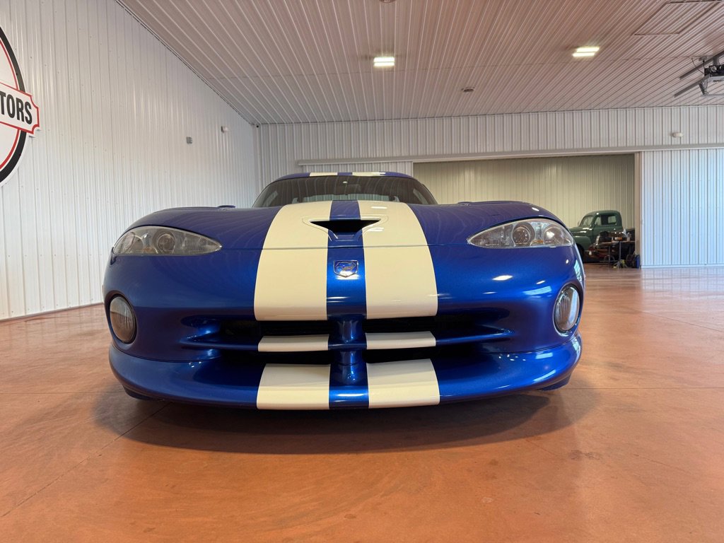 Used 1997 Dodge Viper GTS image 4