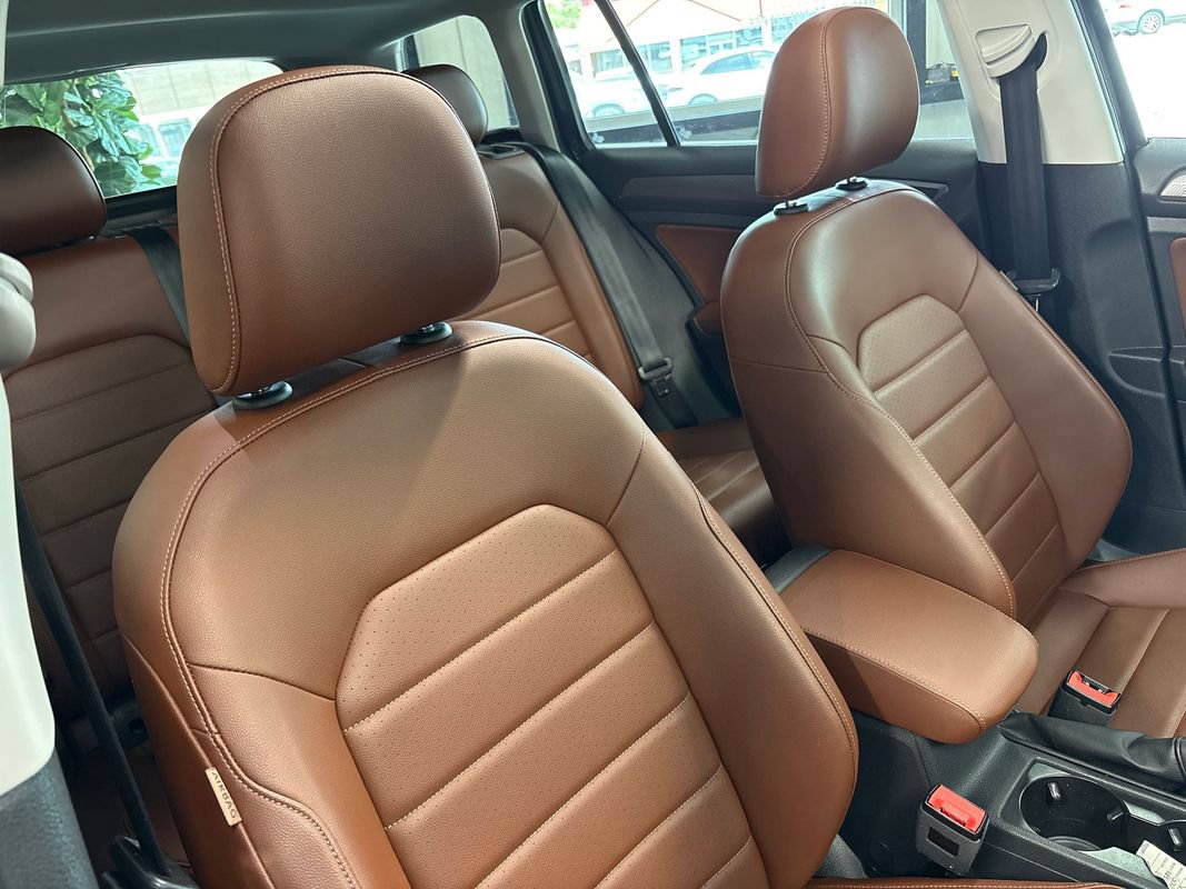 Used 2018 Volkswagen Golf Alltrack SEL AWD/4WD image 55