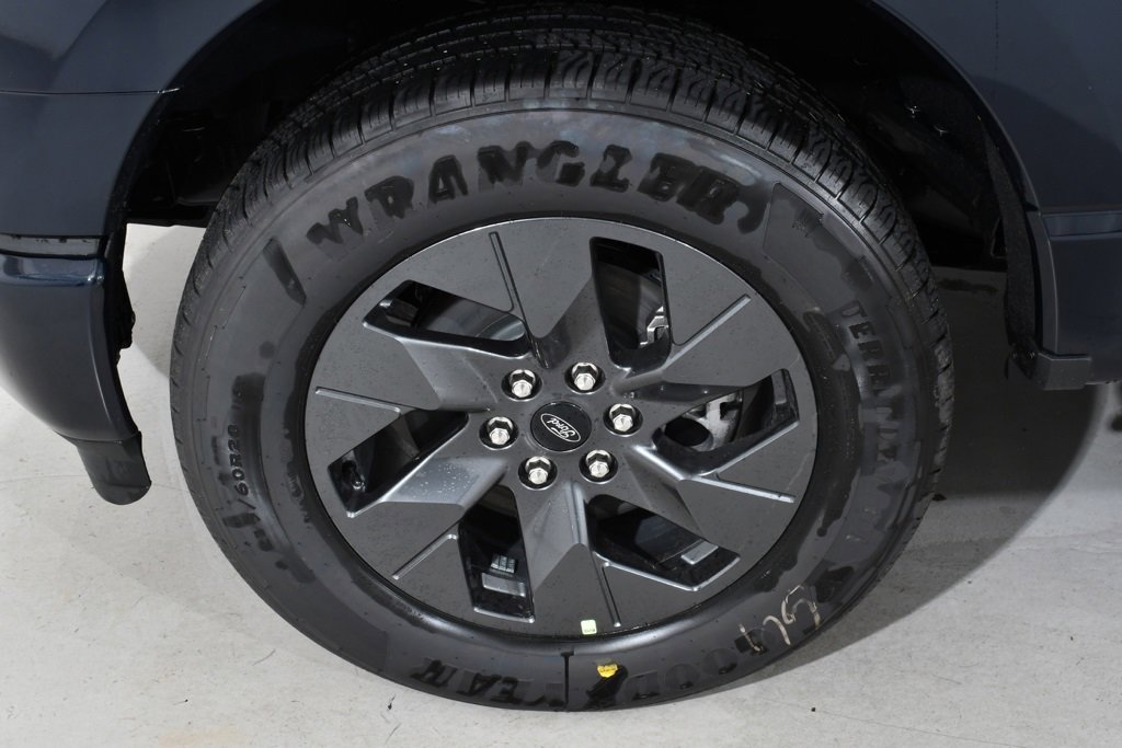 New 2025 Ford F150 Lightning Flash image 26