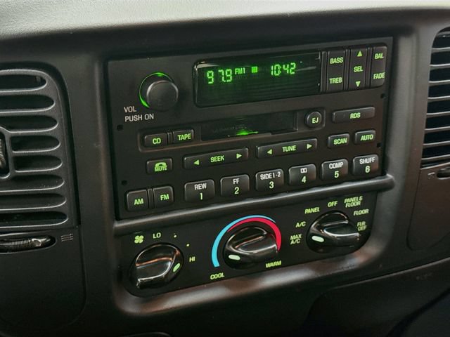 Used 2001 Ford F150 Harley-Davidson RWD image 13