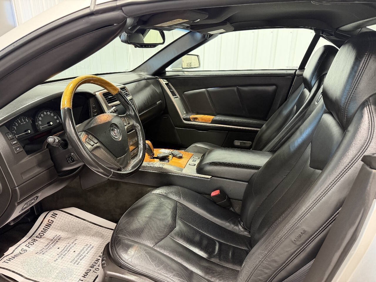 Used 2004 Cadillac XLR RWD image 9