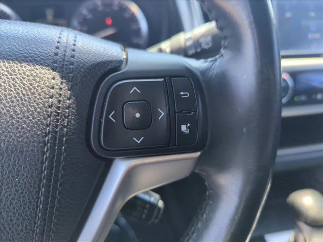 Used 2015 Toyota Highlander XLE FWD image 13