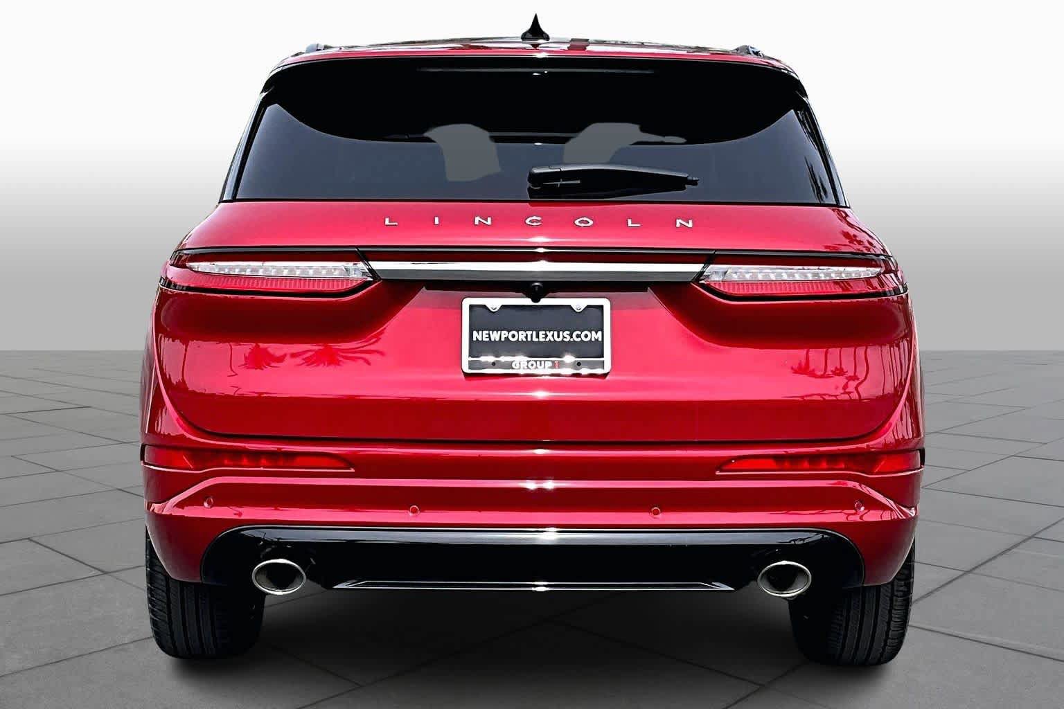Used 2025 Lincoln Corsair Grand Touring w/ Equipment Group 302A image 4