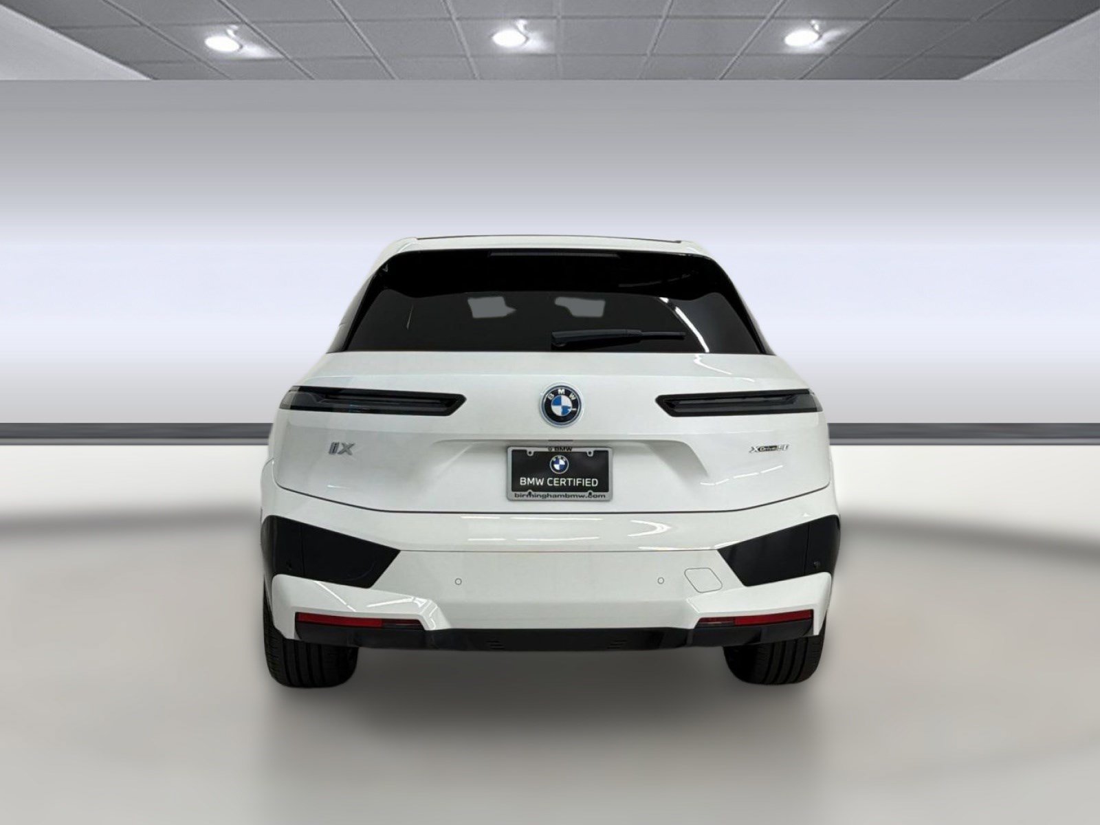 Certified 2023 BMW iX xDrive50 w/ Premium Package AWD/4WD image 10