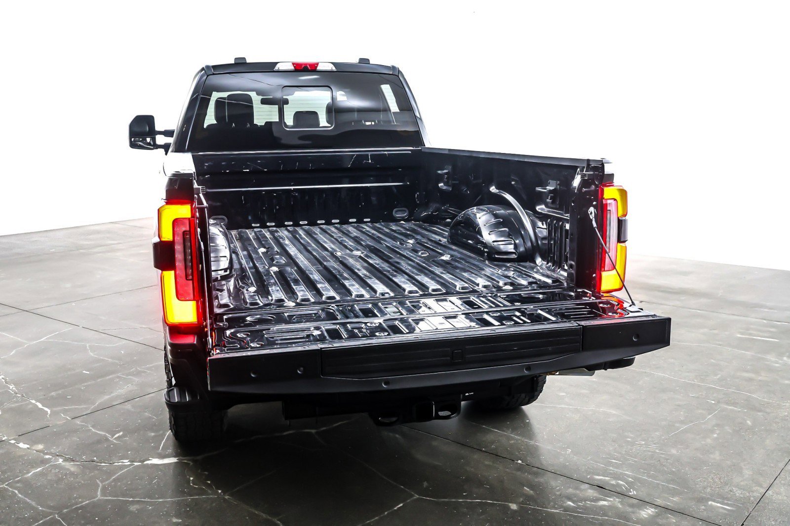 Used 2023 Ford F250 Platinum image 23