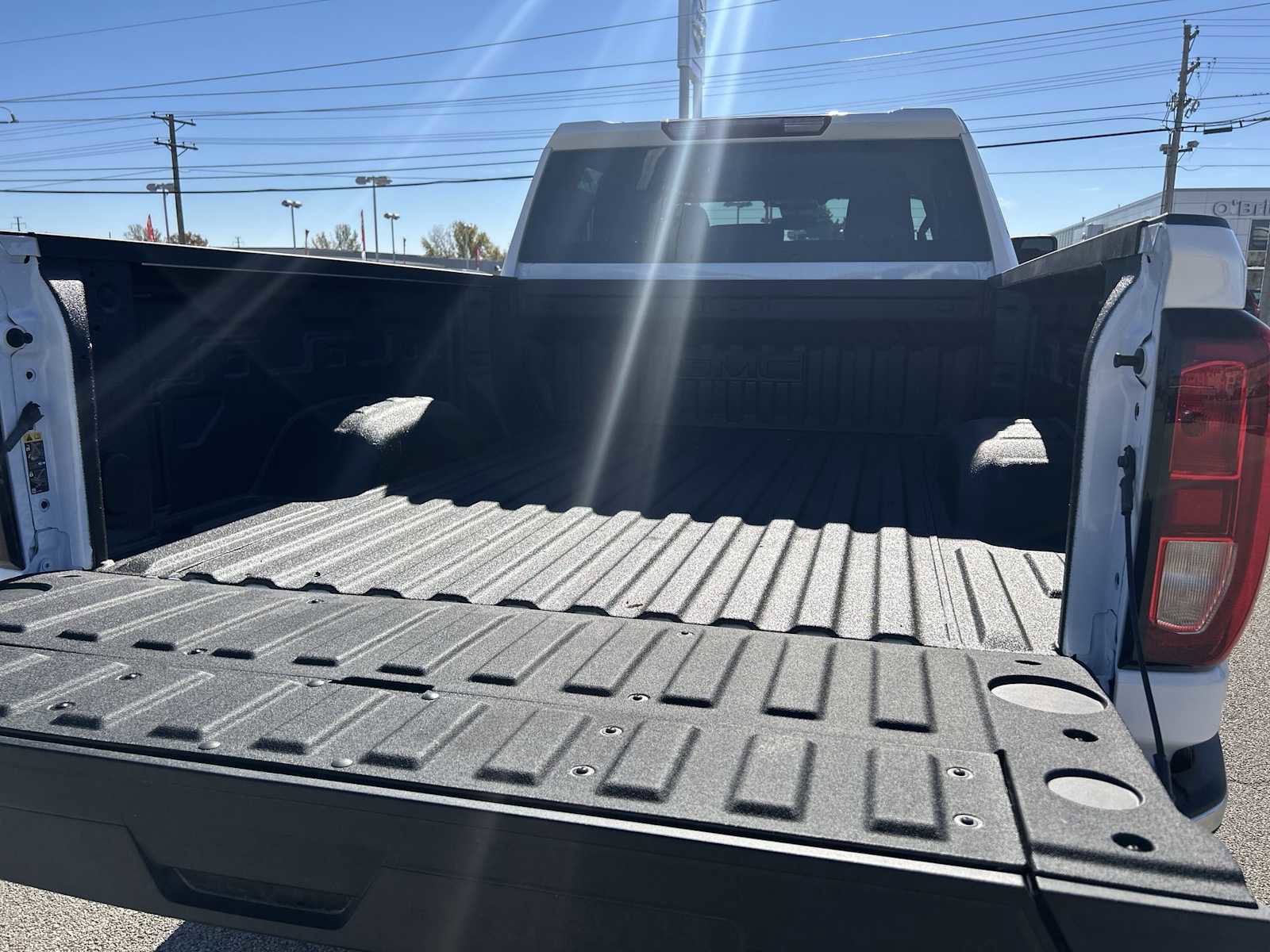 New 2026 GMC Sierra 2500 SLE image 25