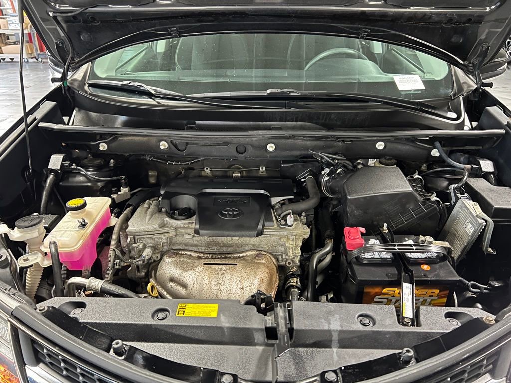 Used 2015 Toyota RAV4 XLE image 40