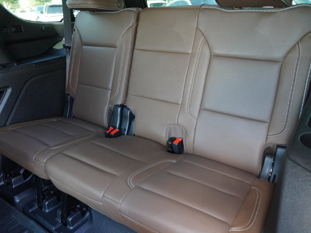 Used 2023 Chevrolet Tahoe High Country RWD image 16