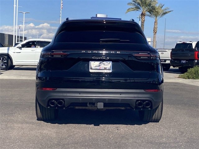 Used 2023 Porsche Cayenne S Platinum w/ Premium Package Plus image 7